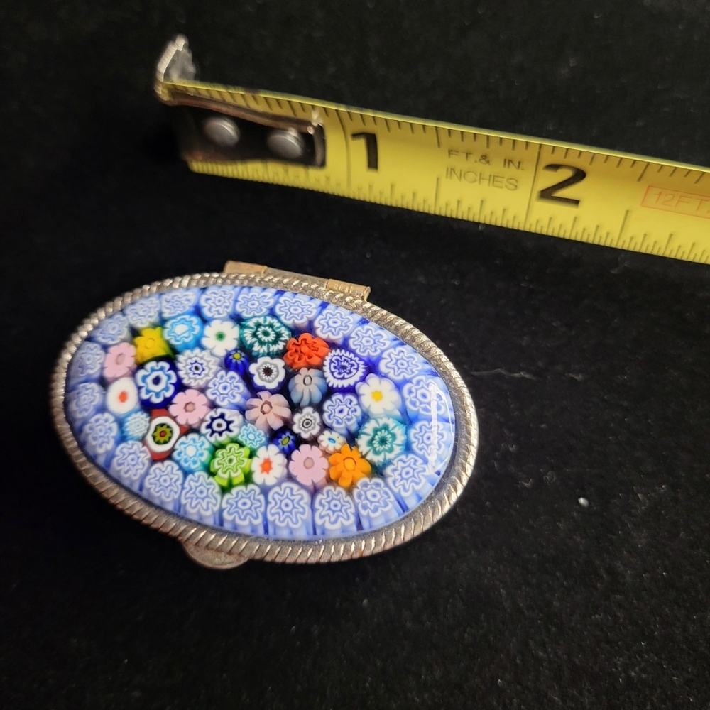 GlassOfVenice Murano Glass Small Millefiori Pill Box - Oval